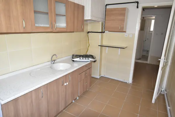 Üçkuyular'da Doğalgazlı 3+1 Kiralık Daire